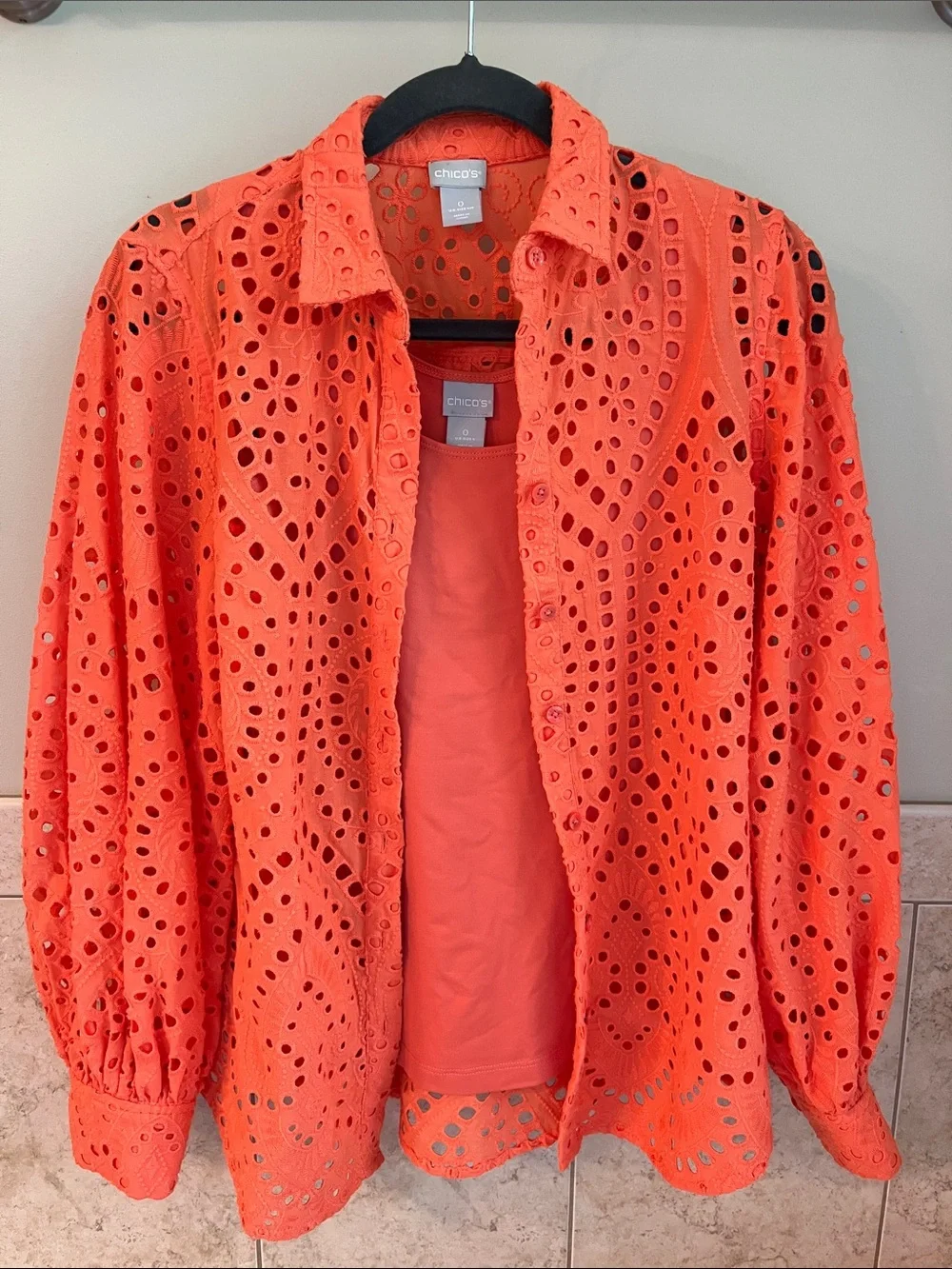 Chico’s Coral Eyelet Button Front Shirt & Matching Tank Set Size 0